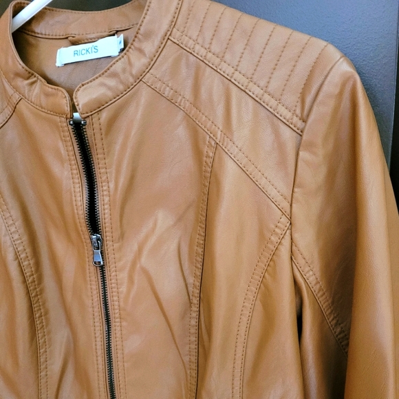 Ricki's faux leather jacket - Picture 5 of 9